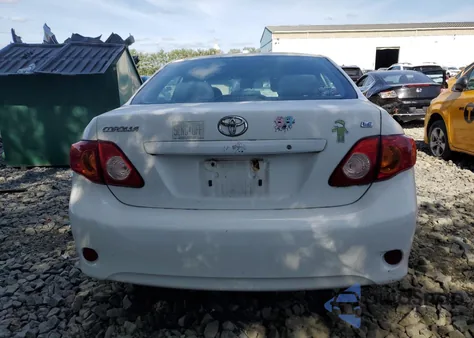 2010 Toyota Corolla Base z USA, uszkodzony, nr VIN 2T1BU4EE4AC276830